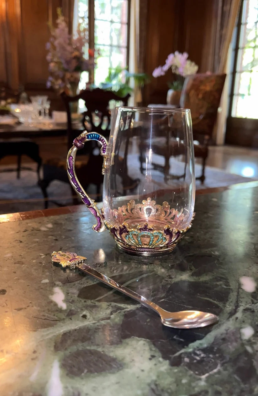 Księżniczkowa szklanka do herbaty z łyżeczką