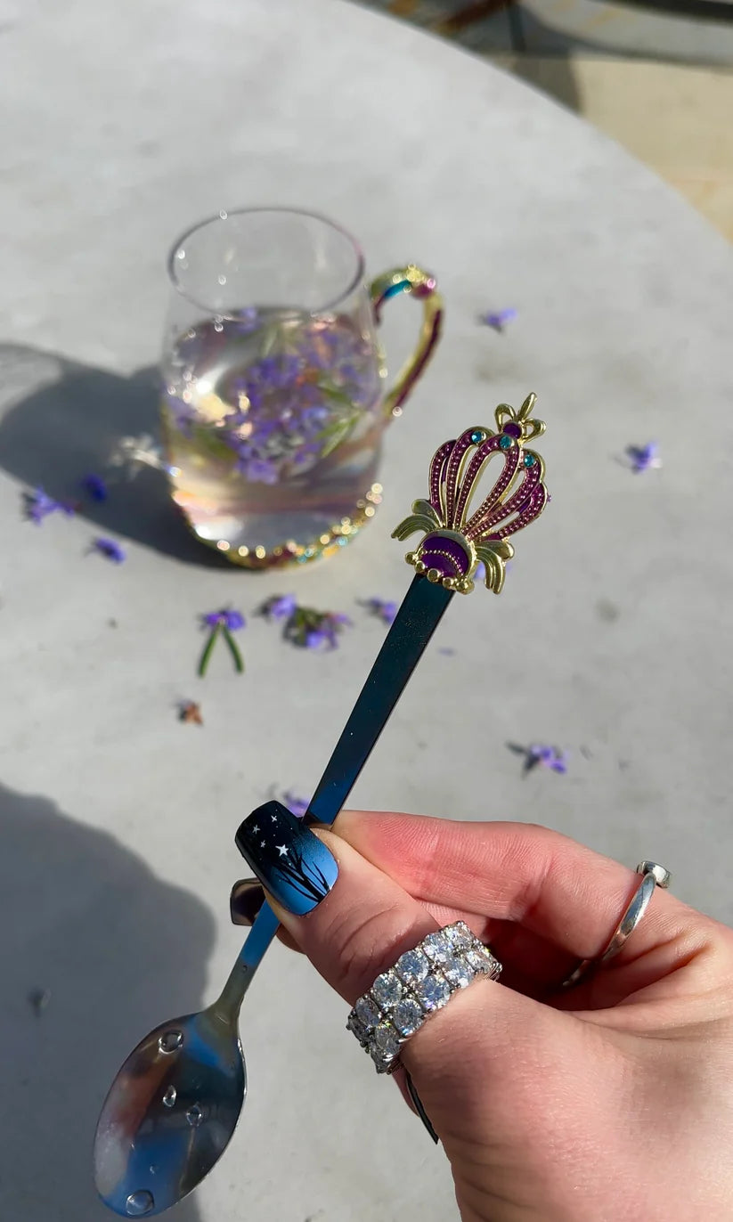 Księżniczkowa szklanka do herbaty z łyżeczką